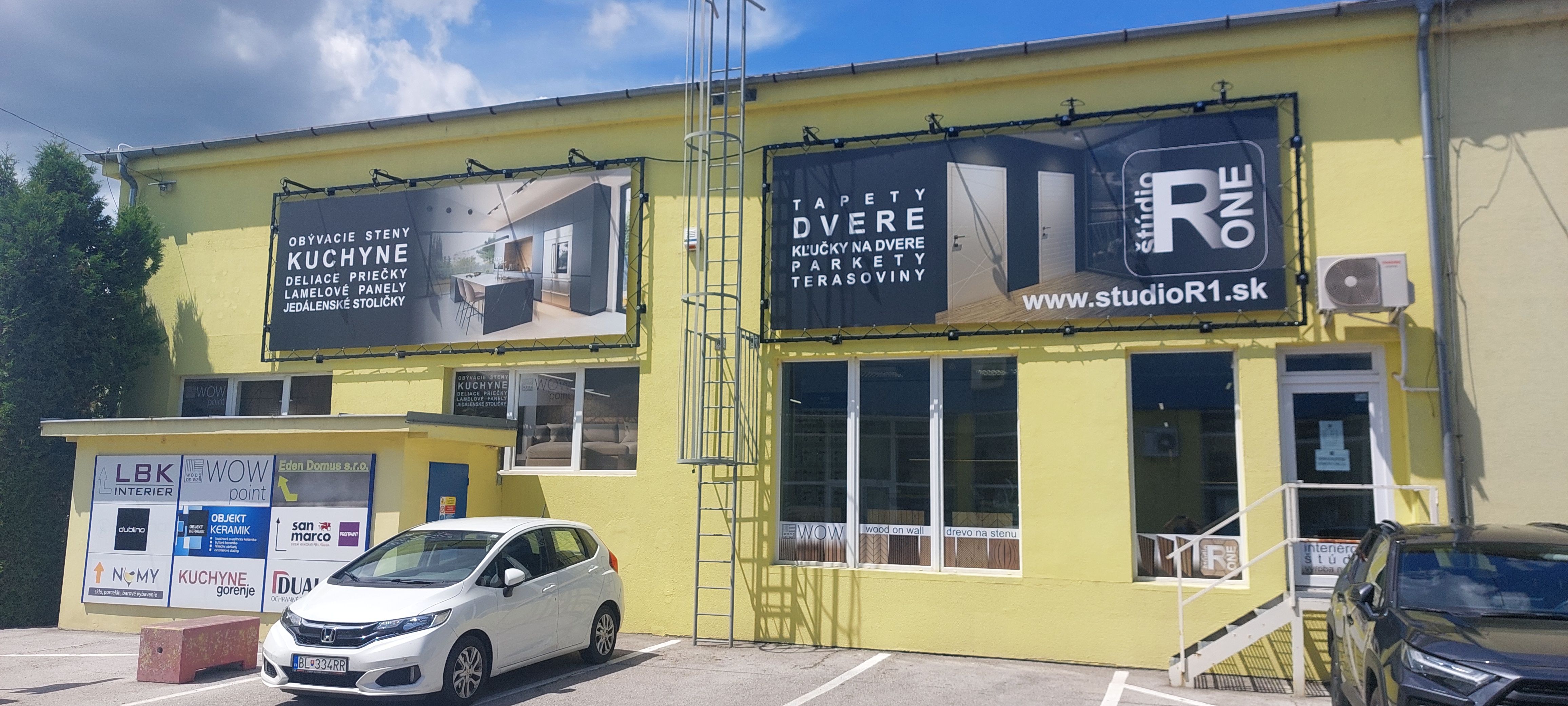Showroom image